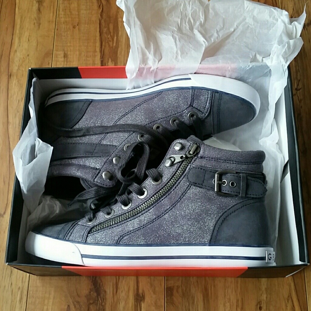 Guess Sneakers